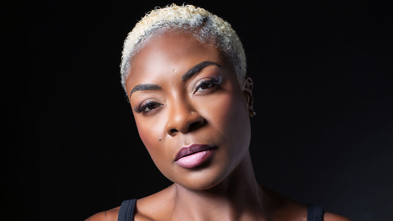 Jully Black - Headshot